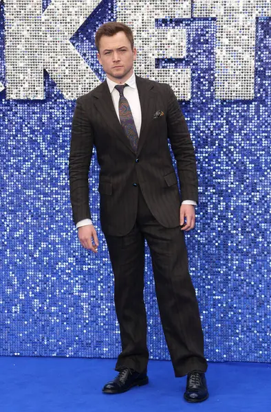 Taron Egerton, 20 Mayıs 2019 'da Londra, İngiltere' deki Odeon Leicester Meydanı 'ndaki Rocketman UK galasına katılır..