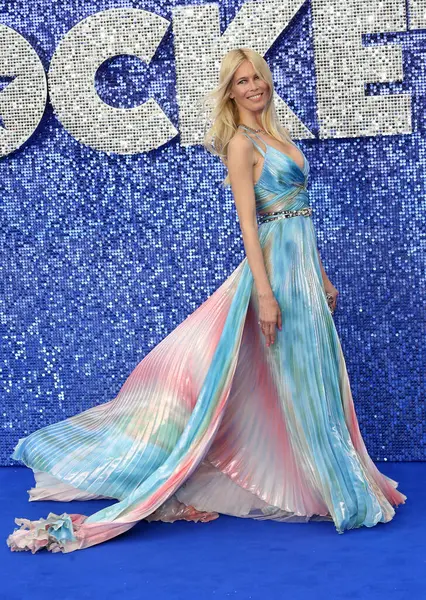Claudia Schiffer, 20 Mayıs 2019 'da Londra, İngiltere' deki Odeon Leicester Meydanı 'ndaki Rocketman UK galasına katılır..