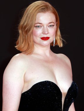 Sarah Snook, İngiltere 'nin başkenti Londra' da 15 Ekim 2021 'de The Royal Festival Hall' da düzenlenen 65..