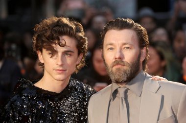Timothee Chalamet ve Joel Edgerton, İngiltere 'nin başkenti Londra' da 3 Ekim 2019 'da Odeon Luxe Leicester Meydanı' nda düzenlenen 63..