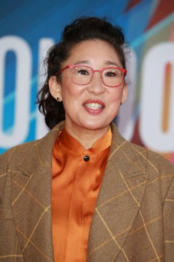 Sandra Oh, 10 Ekim 2021 'de Londra' daki The Royal Festival Hall 'da düzenlenen 65. BFI Londra Film Festivali sırasında The French Dispatch UK Prömiyeri' ne katılır.. 