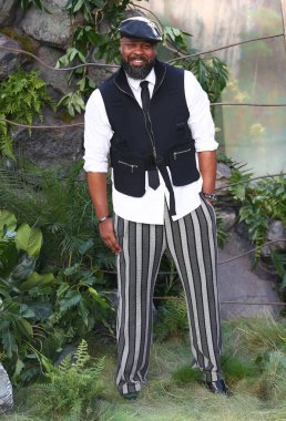 Bechir Sylvain 17 Haziran 2025 'te Londra' daki Odeon Luxe Leicester Meydanı 'nda düzenlenen Jurassic World Rebirth World Premiere' e katıldı..