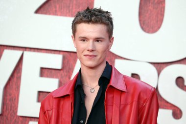 Edvin Ryding, 16 Haziran 2025 'te Londra' daki Odeon Luxe Leicester Meydanı 'nda 28 Yıl Sonra Dünya prömiyerine katılır..