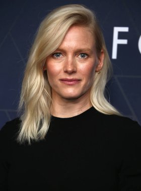  Laura Birn, 26 Haziran 2025 'te Londra, İngiltere' deki Ham Yard Oteli 'nde üçüncü sezon fotoğraf çekimine katılır..