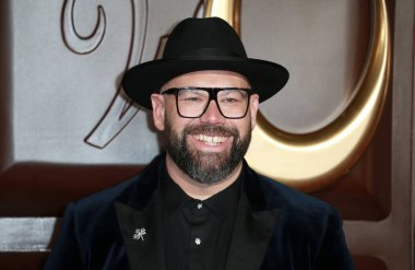 Tom Davis 28 Kasım 2023 'te Londra' daki The Royal Festival Hall 'da Wonka World Premiere' e katılır..