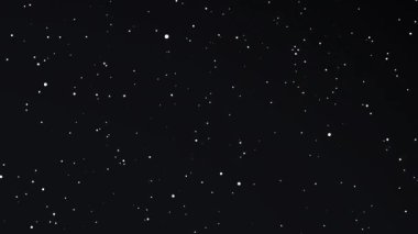 Uzayda Yoğun Starfield 'da seyahat ediyoruz. Yıldız Parçacıkları soyut arkaplanı.