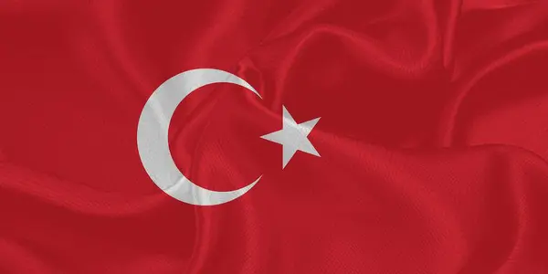 Türkiye Rüzgarda Dalgalanıyor