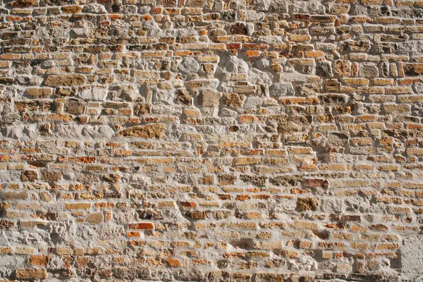 Eski bir binanın duvarı.