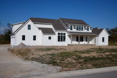 Bir ev inşaatı patlaması orta batıdaki banliyölerde yeni bir ev inşaatına yol açıyor. Greenfield, Indiana.