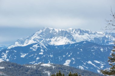 Dağların güzel manzarası