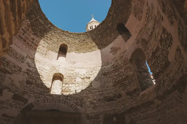 Hırvatistan 'ın Split kentindeki Diocletian Sarayı' nın Cupola 'sı