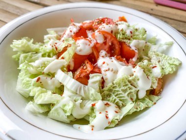 Sebze salatası, çiğ yemek sağlıklı yaşam tarzı.