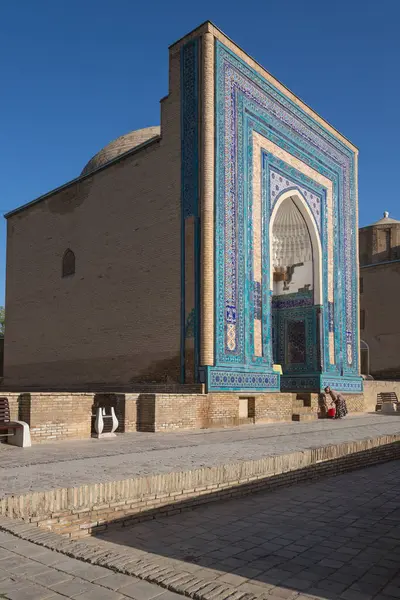 Shah-i-Zinda Semerkant, Özbekistan 'da bir nekropoldür.. 