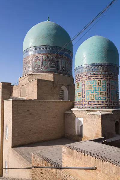 Shah-i-Zinda Semerkant, Özbekistan 'da bir nekropoldür.. 