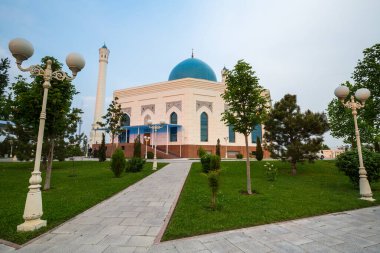 Minor Camii, başkentin yeni bölgesinde inşa edilen ve Taşkent 'te yeni inşa edilen görkemli camilerden biri.