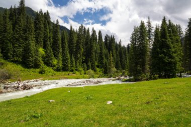 Karakol Vadisi, Kırgızistan 'ın Kırgızistan bölgesindeki en popüler turizm merkezlerinden biridir.