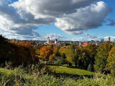 Vilnius 'un panoramik manzarası. Litvanya 'da Altın Sonbahar. 