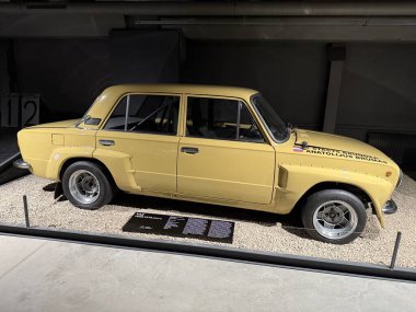 Vilnius, Litvanya - 15 Mart 2025: VAZ 1600R VFTS 21011