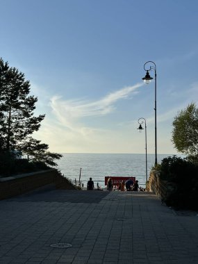 Polonya, Krinica Morska 'daki sahil ve Baltık Denizi' ne yürüme yolu 