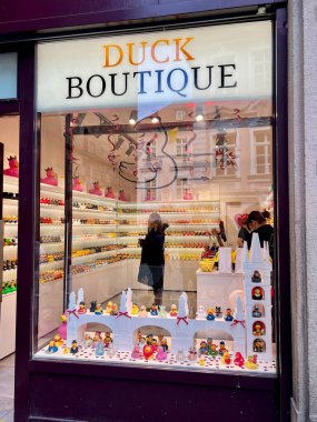Prag 'daki Ördek Butiği