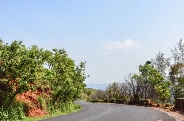 Estrada Sinuosa Através Cordilheira Kuduremukh Karnataka Índia — Fotografia de Stock