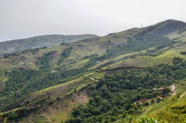 Karnataka, Hindistan 'daki Kuduremukh sıradağları