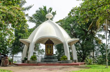 Bikarnakatte 'deki Bebek İsa Tapınağı, Mangalore, Hindistan