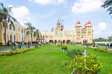 Mysore Sarayı 'nın muhteşem manzarası.