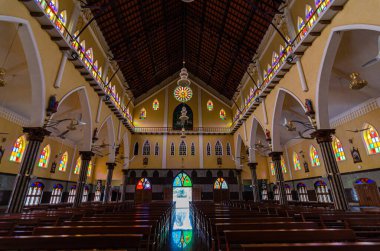 Perampalli, Udupi, Hindistan 'daki Fatima Kilisesi' nin İçişleri Bakanıyım.