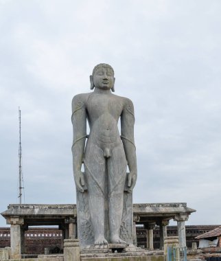 Hindistan 'ın Karkala kentindeki Shri Gomateshwara (Bahubali) granit heykeli