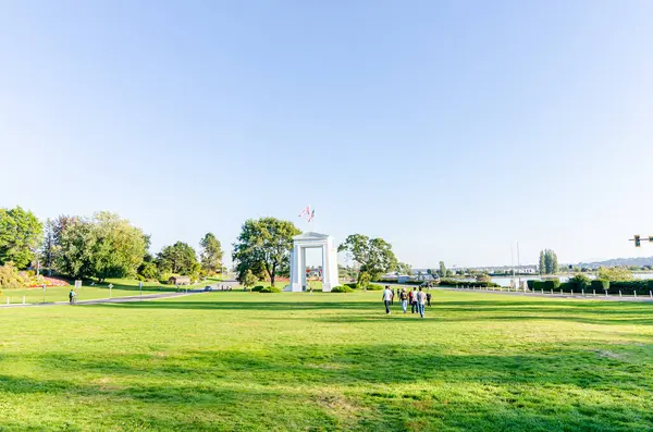 stock image Peace Arch Park in Surrey, BC, Canada is an international park near Canada-US border crossing.