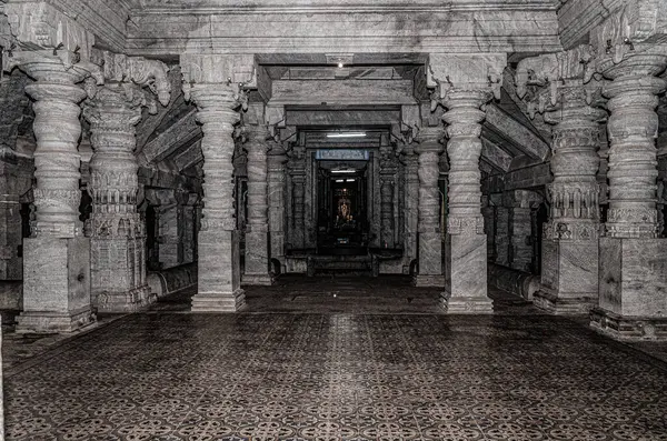 stock image Portion of the Thousand Pillars Temple - Saavira Kambada Basadi at Moodbidri, India