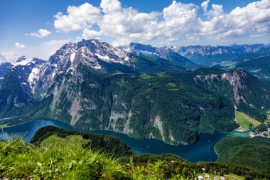 King Gölü, Koenigssee, Watzmann Doğu Duvarı, Berchtesgadener Toprakları, Bavyera, Almanya, Avrupa