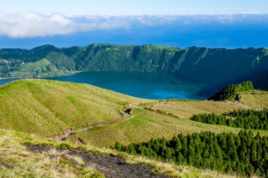 Lagoa Azul, Sete Cidades, Sao Miguel Island, Azores, Acores, Portugal, Europe. clipart