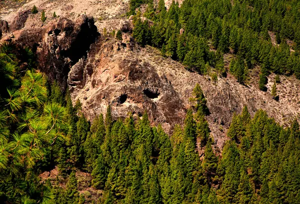 Dağlardaki mağaralar, Büyük Kanarya, Kanarya Adaları, İspanya.