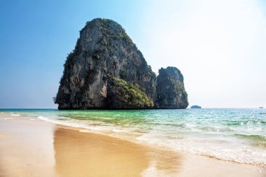 Rock Ko Rang Nok, Krabi Eyaleti, Andaman Denizi, Tayland