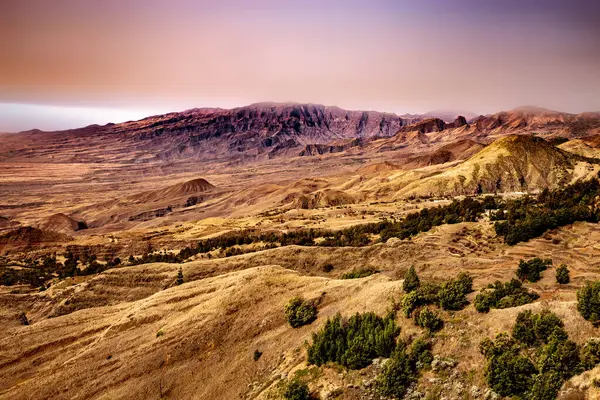 Pico da Cruz yakınlarındaki dağ manzarası, Santo Antao Adası, Cape Verde, Cabo Verde, Afrika.