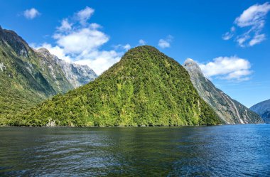 Milford Sound, Ulusal Park Fjordland, Güney Adası, Yeni Zelanda, Okyanusya