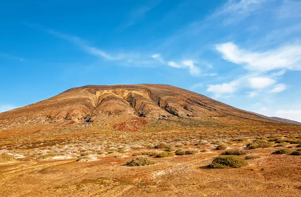 La Aguja Grande Dağı La Graciosa Adası, Lanzarote Adası, Kanarya Adaları, İspanya, Avrupa.