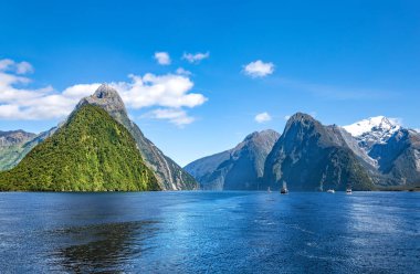 Milford Sound, Ulusal Park Fjordland, Güney Adası, Yeni Zelanda, Okyanusya