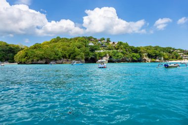 Tekneli sahil, Coconut Sahili, Nusa Lembongan Adası, Endonezya, Güneydoğu Asya