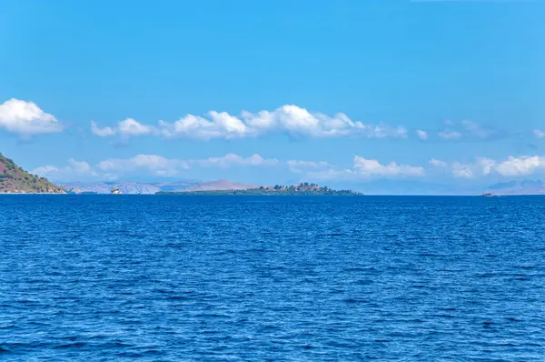 Küçük adalar, Komodo Ulusal Parkı, Flores, Endonezya, Güneydoğu Asya