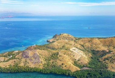 Labuan Bajo 'nun batı kıyısı, Ost Nusa Tenggara, Flores, Endonezya, Güneydoğu Asya