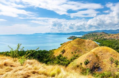 Doğu kıyısı, Labuan Bajo, Ost Nusa Tenggara, Flores, Endonezya, Güneydoğu Asya