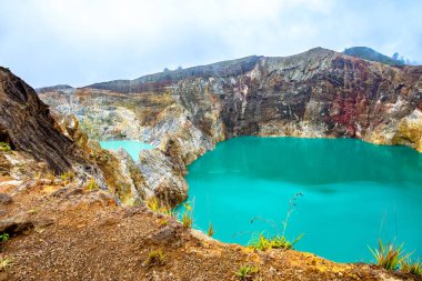 Krater Danau Alapola ve Kootainuamuri, Volkan Kelimutu, Flores Adası, Endonezya, Güneydoğu Asya