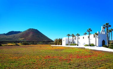 Ye köyü yakınlarındaki kilise, Lanzarote Adası, Kanarya Adaları, İspanya, Avrupa