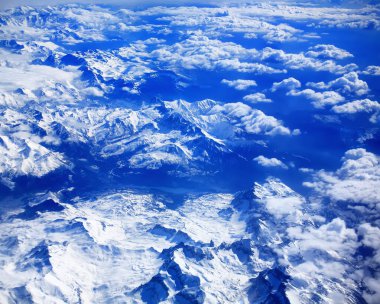 Pireneler Dağları 'nın havadan görünüşü, Avrupa