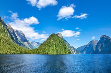 Milford Sound, Ulusal Park Fjordland, Güney Adası, Yeni Zelanda, Okyanusya