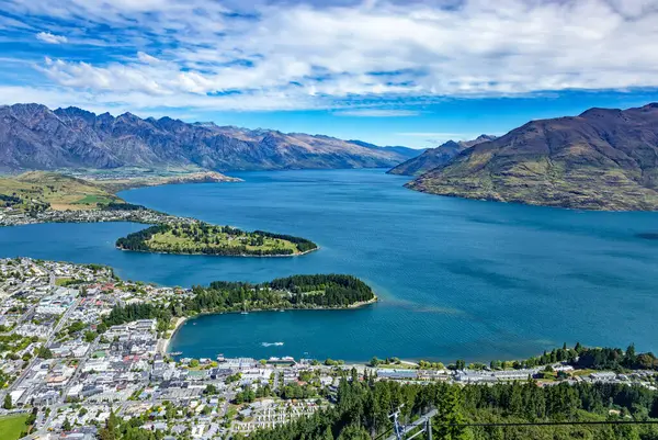 Queenstown ile Wakatipu Gölü, Otago, Güney Adası, Yeni Zelanda, Okyanus