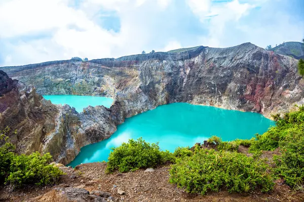 Krater Danau Alapola ve Kootainuamuri, Volkan Kelimutu, Flores Adası, Endonezya, Güneydoğu Asya